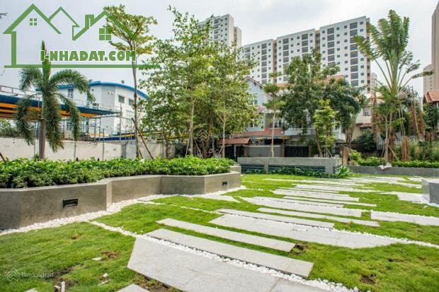 Cho thuê Shophouse Chung Cườ Cù De Capella Lương Đình Cù Q2, giá thuê tùm 15$/m2 3